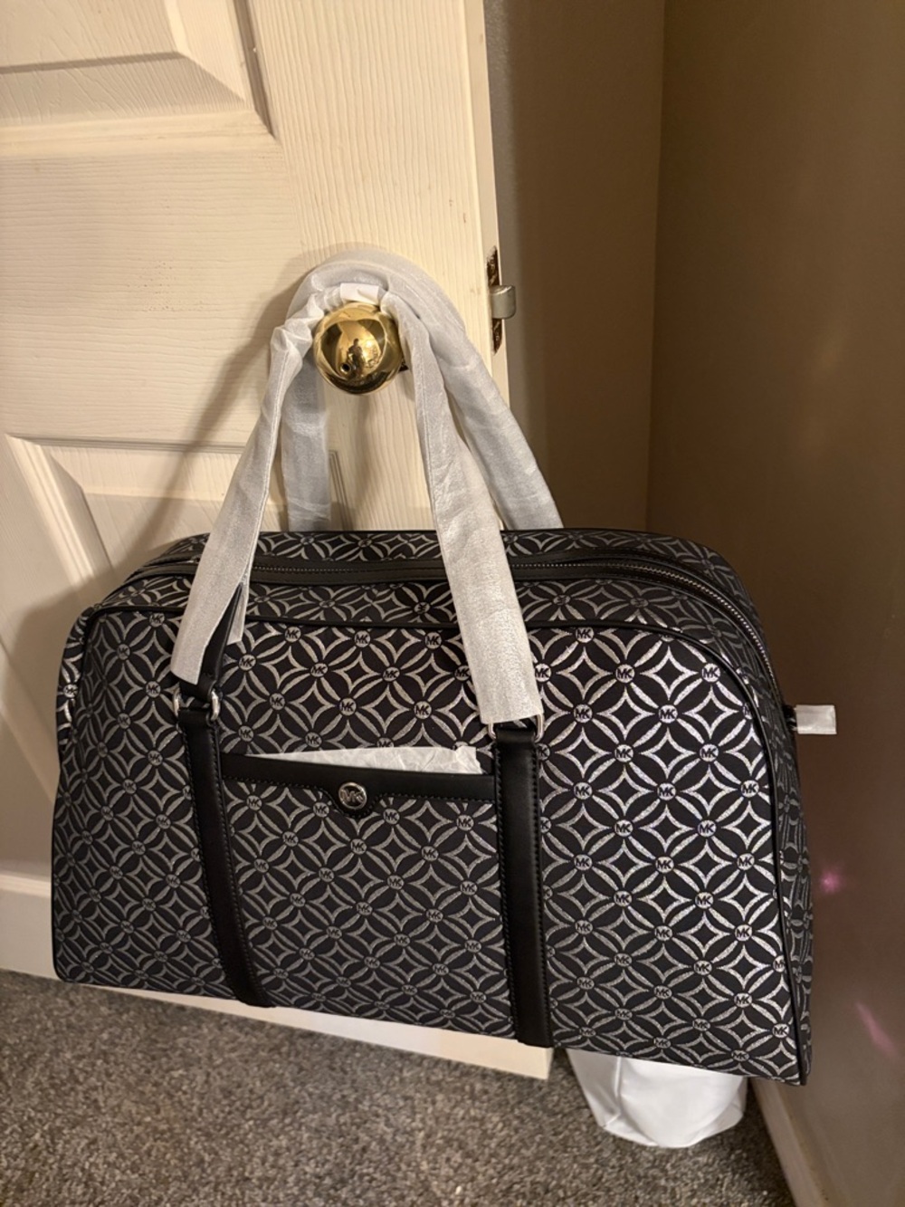 Michael Kors Black & White Patterned Travel Bag, purse, coin purse